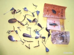 Lot De 10 CUILLERS ANCIENNES + Sauterelle .... - VENDU PAR JEPERCUTE (D22M17)